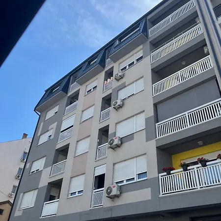 アパート Bulevar